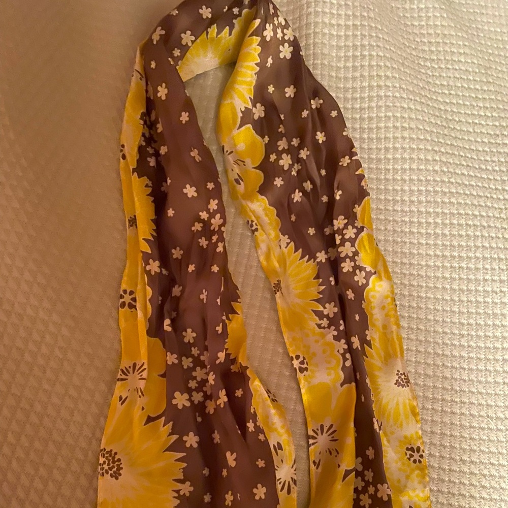 New 31 scarf.